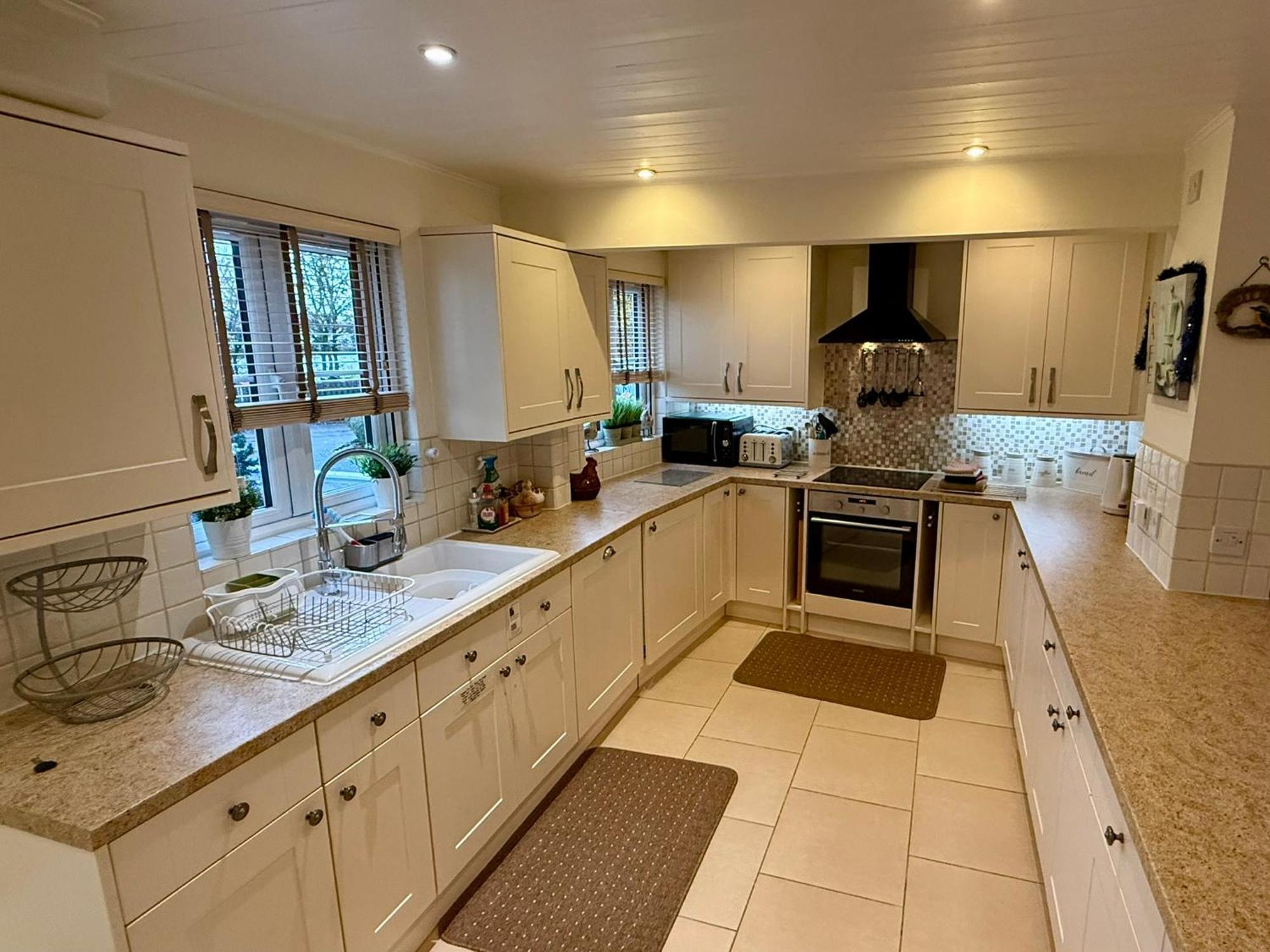 Luxury Kingfisher Lodge, Isis Lake, Within The Cotswold Waterpark Cirencester Buitenkant foto