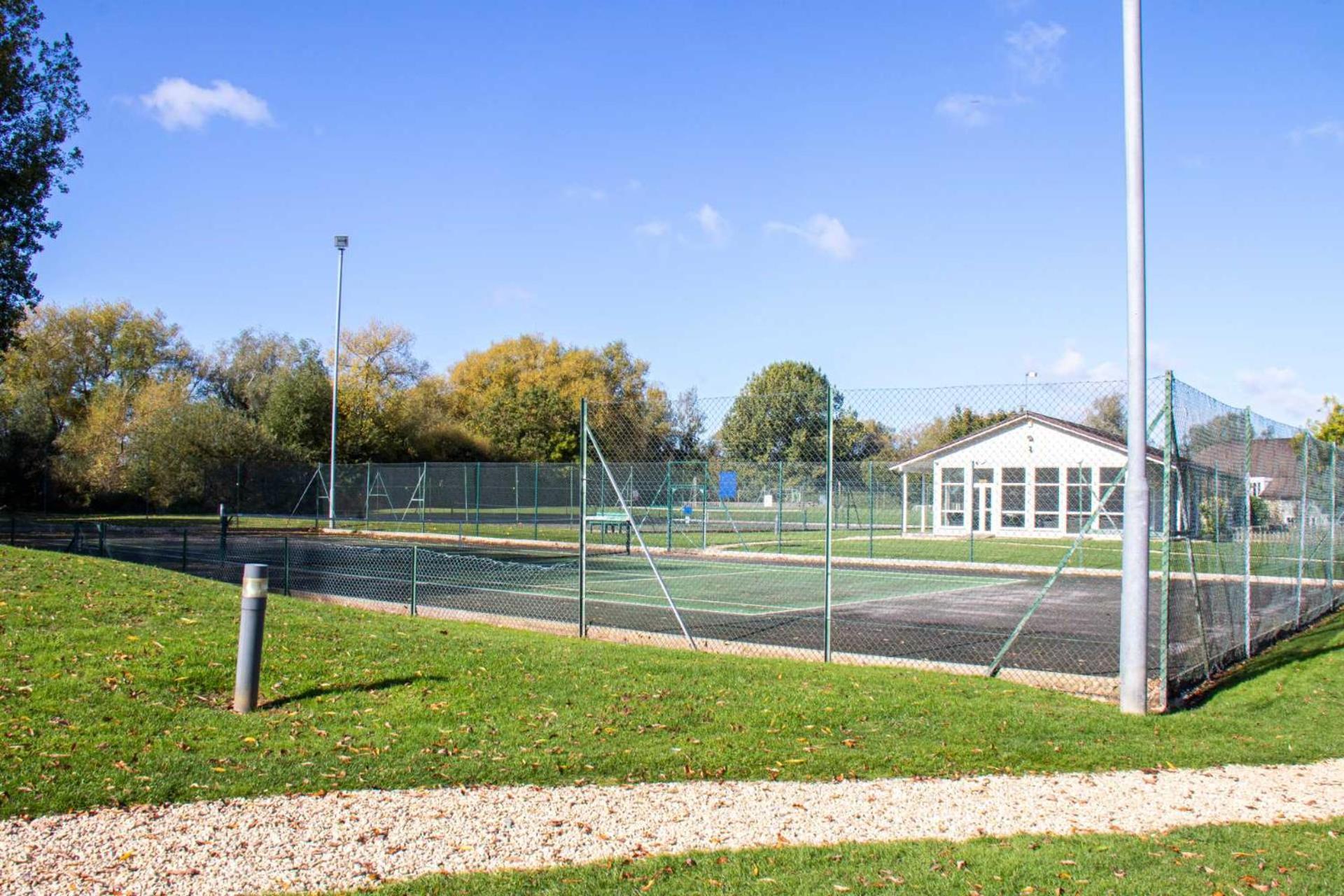 Luxury Kingfisher Lodge, Isis Lake, Within The Cotswold Waterpark Cirencester Buitenkant foto