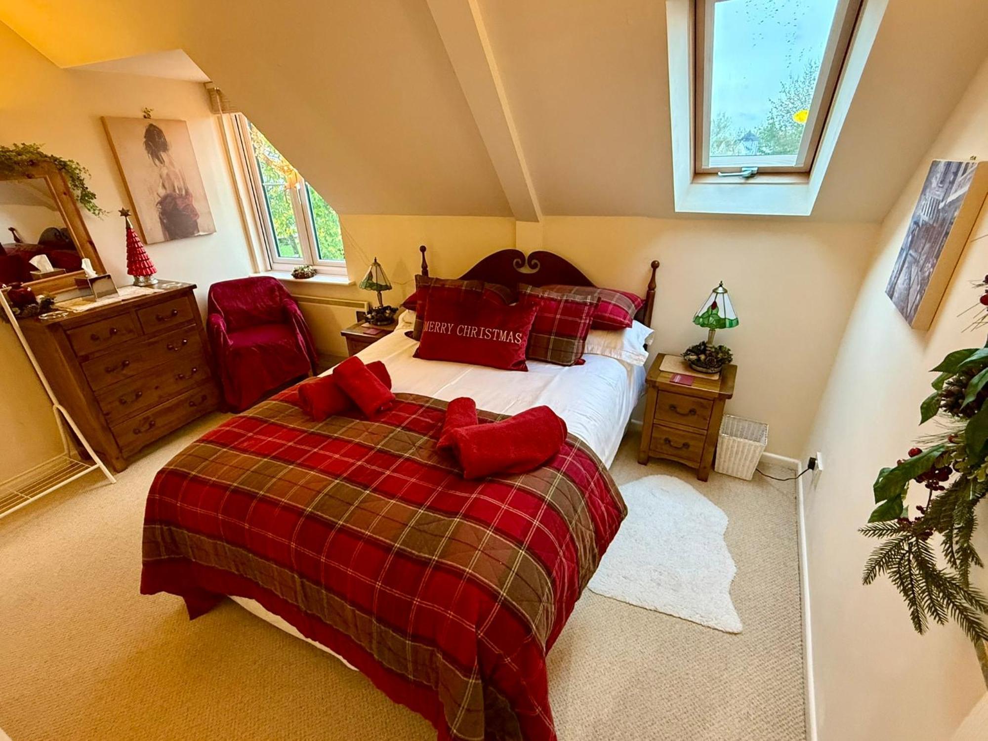 Luxury Kingfisher Lodge, Isis Lake, Within The Cotswold Waterpark Cirencester Buitenkant foto