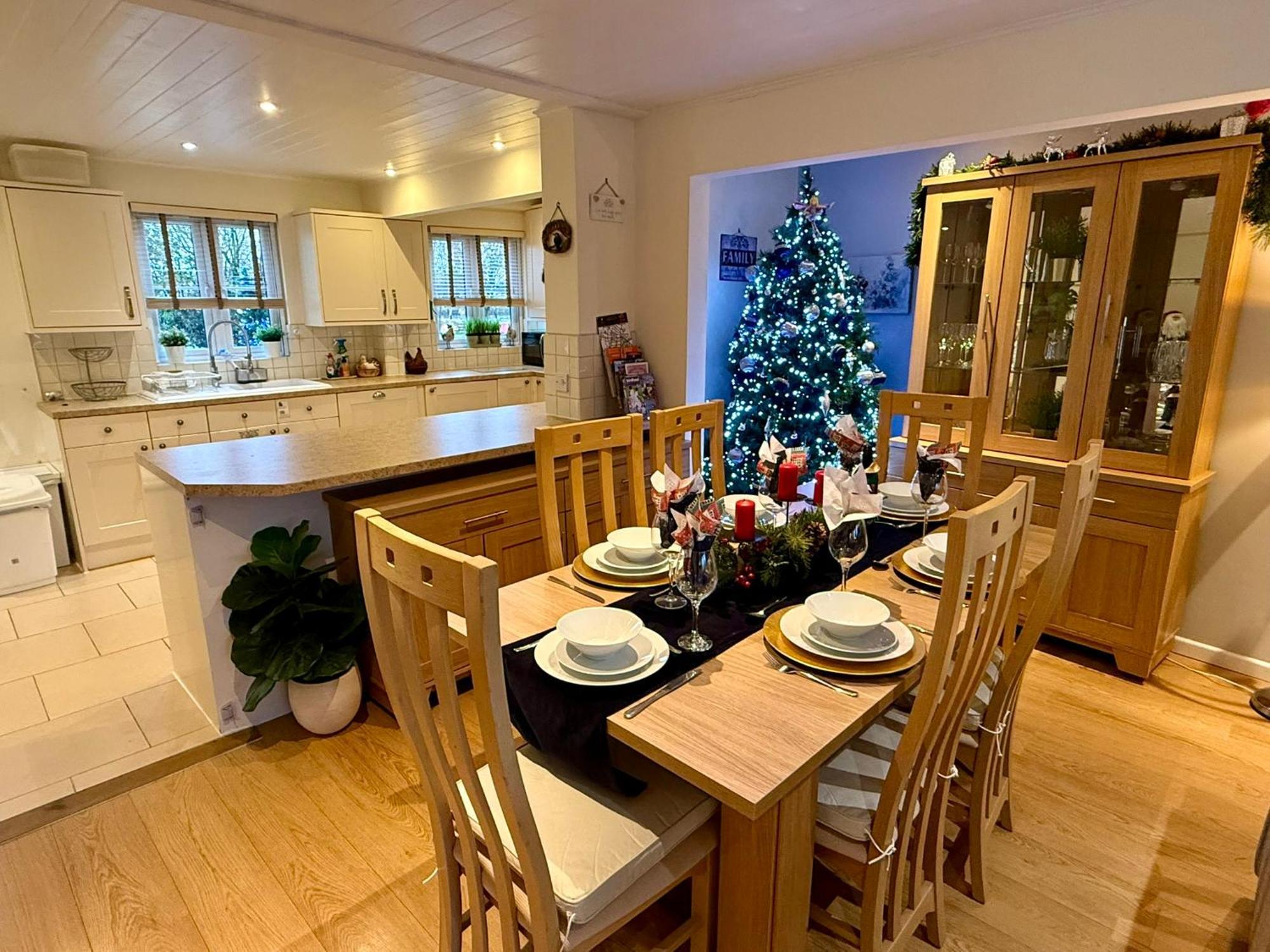 Luxury Kingfisher Lodge, Isis Lake, Within The Cotswold Waterpark Cirencester Buitenkant foto