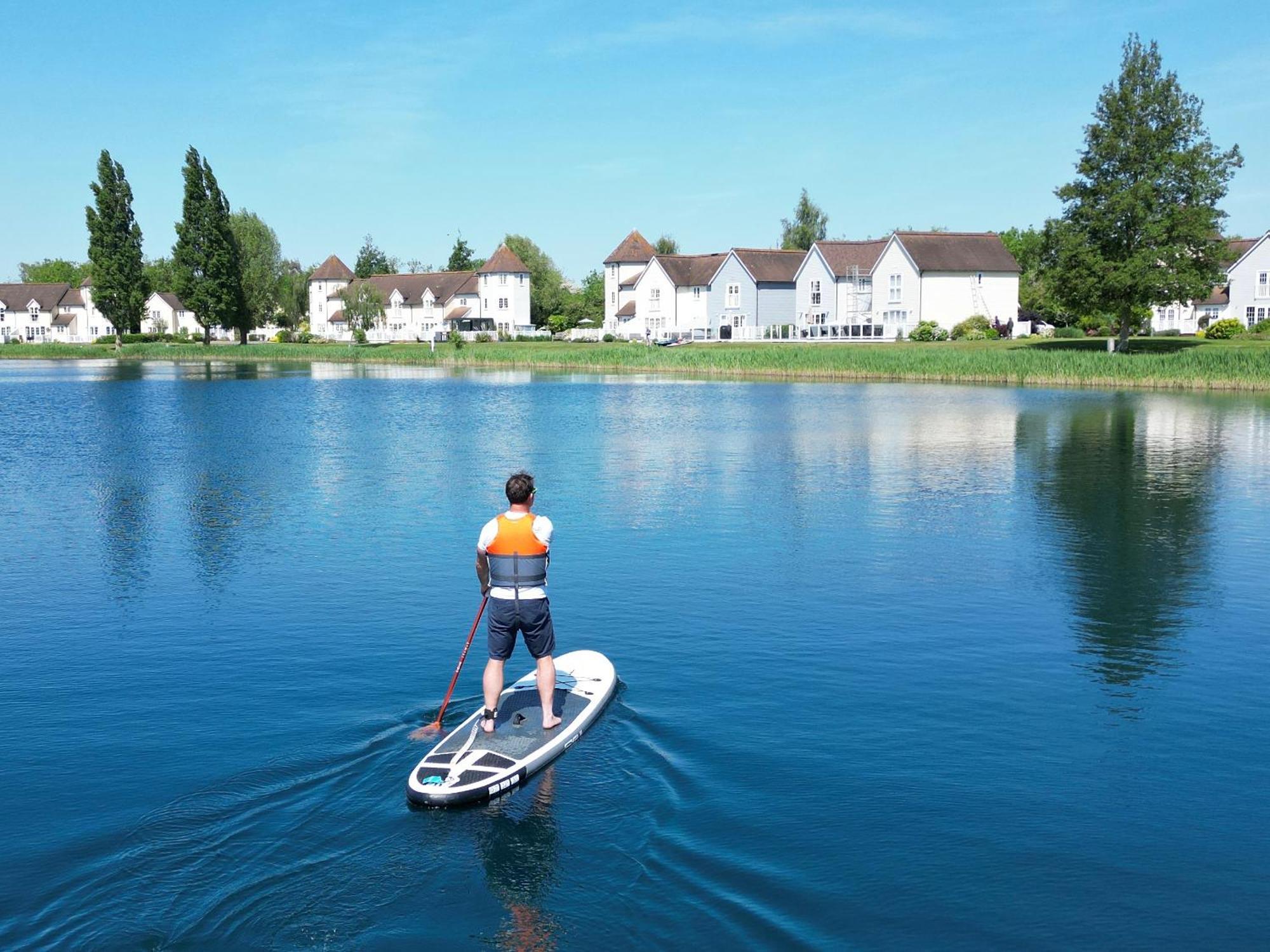 Luxury Kingfisher Lodge, Isis Lake, Within The Cotswold Waterpark Cirencester Buitenkant foto